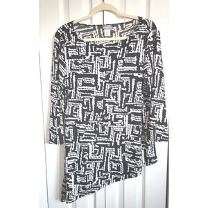 Chico's Travelers‎ 2 Black White Geometric Asymmetrical Blouse Tunic Size 2 (L)
